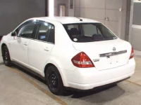 Nissan TIIDA LATIO лот № 8133 оценка R  с аукциона в Японии 1