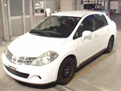 Nissan TIIDA LATIO