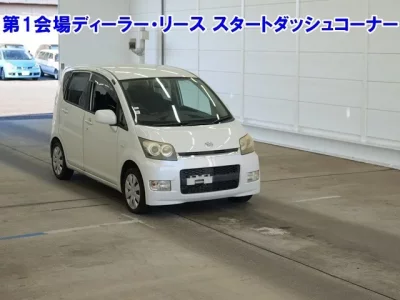 Daihatsu MOVE  с аукциона в Японии