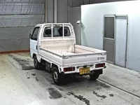 Honda ACTY TRUCK лот № 9236 оценка R  с аукциона в Японии 1