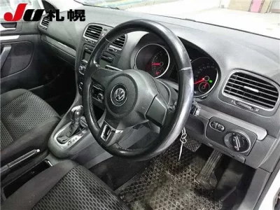 Volkswagen GOLF VARIANT  с аукциона в Японии