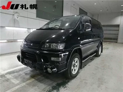 Mitsubishi DELICA