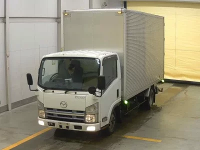 Mazda TITAN  с аукциона в Японии