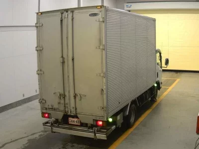 Mazda TITAN  с аукциона в Японии