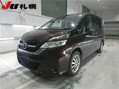 Nissan SERENA  с аукциона в Японии