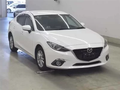 Mazda AXELA  с аукциона в Японии
