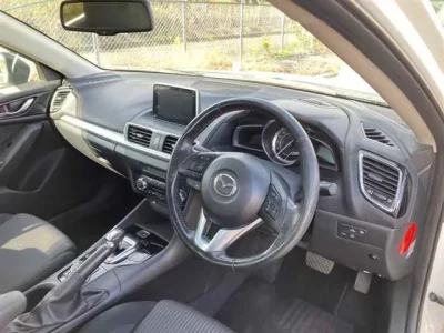 Mazda AXELA  с аукциона в Японии