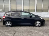 Honda FIT лот № 2059 оценка 3.5  с аукциона в Японии 2