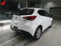 Mazda DEMIO лот № 175 оценка R  с аукциона в Японии 1