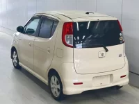 Suzuki MRWAGON лот № 2076 оценка 3.5  с аукциона в Японии 1