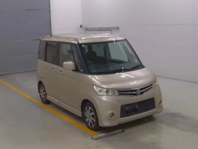 Nissan ROOX  с аукциона в Японии