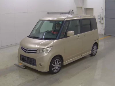 Nissan ROOX  с аукциона в Японии