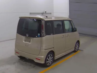 Nissan ROOX  с аукциона в Японии