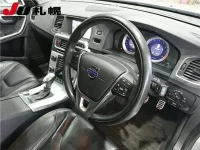 Volvo V60 лот № 193 оценка 4  с аукциона в Японии 2