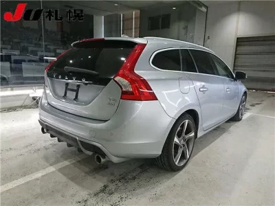 Volvo V60  с аукциона в Японии