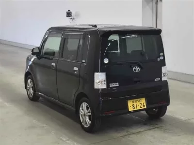 Toyota PIXIS SPACE
