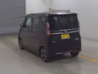 Nissan ROOX лот № 3002 оценка 4.5  с аукциона в Японии 1