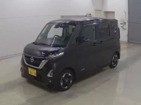 Nissan ROOX лот № 3002 оценка 4.5  с аукциона в Японии 2