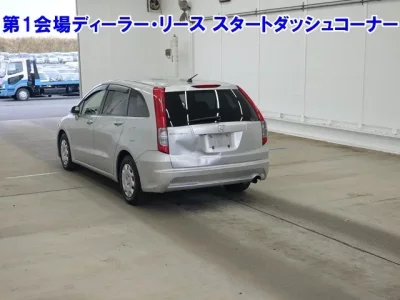 Honda STREAM  с аукциона в Японии