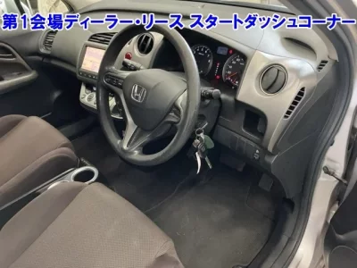 Honda STREAM  с аукциона в Японии