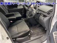 Toyota NOAH лот № 3634 оценка 4  с аукциона в Японии 3