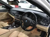 BMW 5-Series лот № 25076 оценка 4  с аукциона в Японии 2