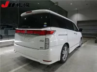 Nissan ELGRAND лот № 227 оценка R  с аукциона в Японии 1