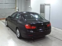 BMW 3-Series лот № 9358 оценка 3.5  с аукциона в Японии 1