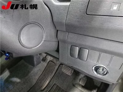 Daihatsu MOVE  с аукциона в Японии