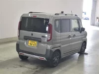 Suzuki SPACIA GEAR лот № 124 оценка 5  с аукциона в Японии 4