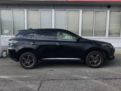 Toyota HARRIER  с аукциона в Японии