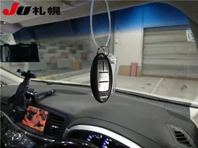 Nissan ELGRAND  с аукциона в Японии