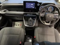 Toyota NOAH лот № 5501 оценка 3.5  с аукциона в Японии 4