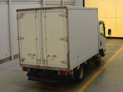 Mazda TITAN  с аукциона в Японии