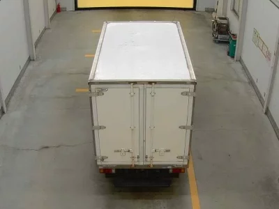 Mazda TITAN  с аукциона в Японии