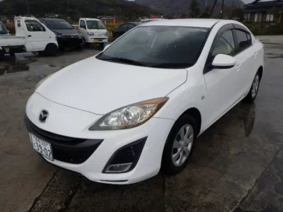 Mazda AXELA  с аукциона в Японии