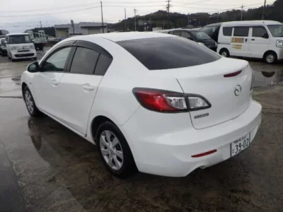 Mazda AXELA  с аукциона в Японии