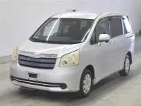 Toyota NOAH лот № 25109 оценка R  с аукциона в Японии 3