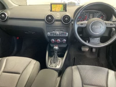 Audi A1  с аукциона в Японии