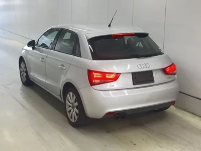 Audi A1  с аукциона в Японии