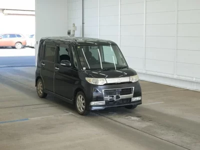 Daihatsu TANTO  с аукциона в Японии
