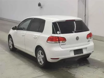 Volkswagen GOLF  с аукциона в Японии