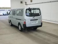 Nissan CARAVAN лот № 2049 оценка RA  с аукциона в Японии 1