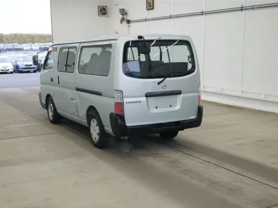 Nissan CARAVAN  с аукциона в Японии