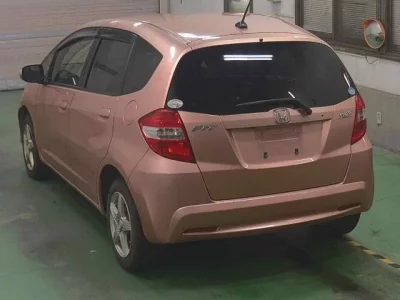 Honda FIT  с аукциона в Японии