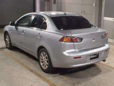 Mitsubishi GALANT FORTIS  с аукциона в Японии