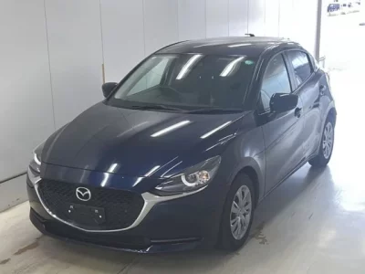 Mazda MAZDA2  с аукциона в Японии