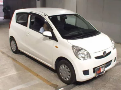 Daihatsu MIRA  с аукциона в Японии