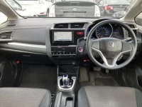 Honda FIT лот № 6032 оценка 3  с аукциона в Японии 3