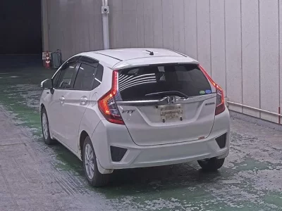 Honda FIT  с аукциона в Японии